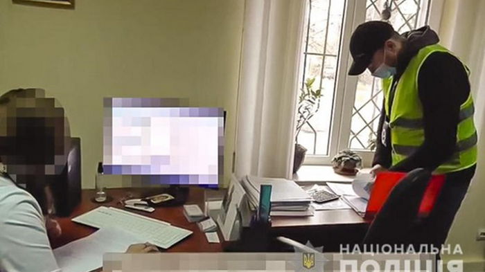 В Киеве разоблачены врач и медсестры на подделке COVID-сертификатов (видео)