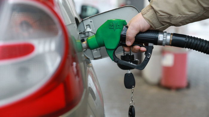 Минэкономики повысило предельные цены на бензин