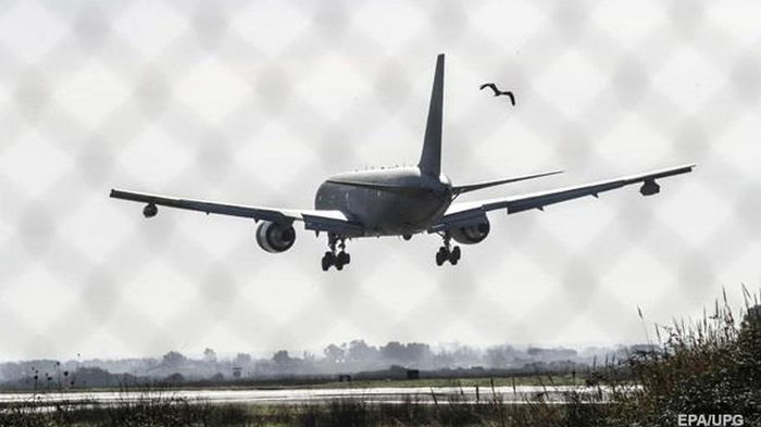 В Испании едва удалось избежать столкновения двух пассажирских самолетов