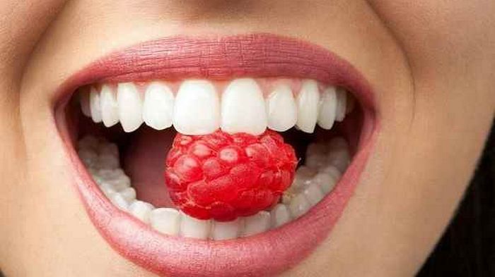 Причины популярности зубных имплантов