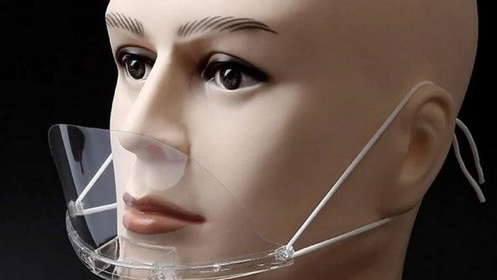 Медики призвали украинцев избавиться от пластиковых щитков