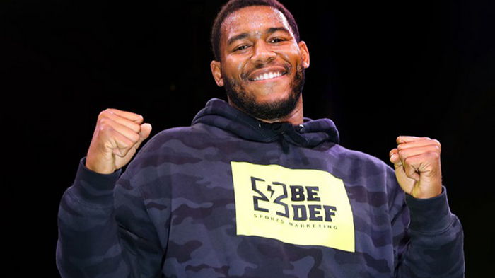 Хантер бросил вызов Усику