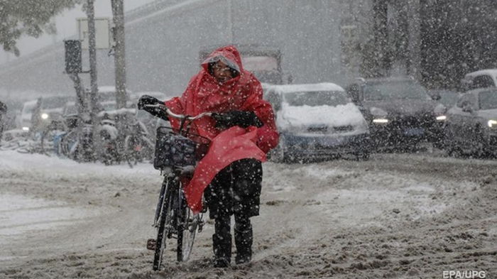 Пекин занесло снегом (фото)