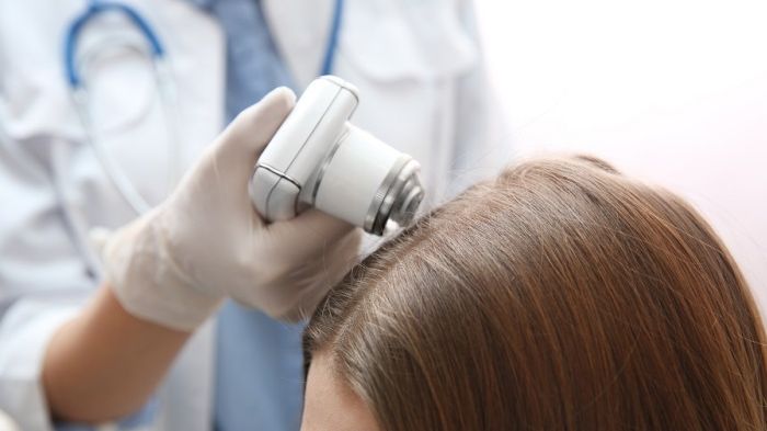 Трихолог: кто это, как выбрать?