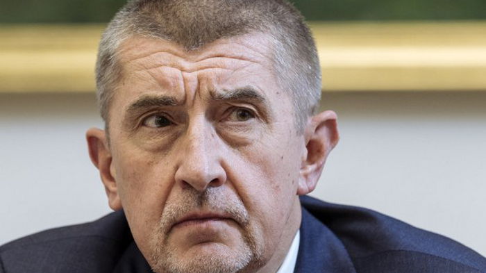 Правительство Чехии во главе с Бабишем уходит в отставку