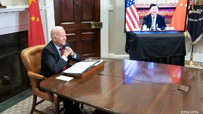 Лидеры США и Китая провели трехчасовую встречу