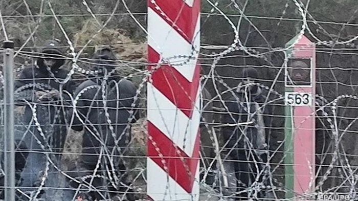 ЕС и Беларусь начали обсуждать миграционный кризис