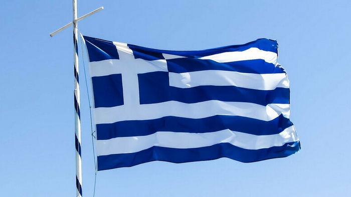 В Греции усиливают карантинные ограничения