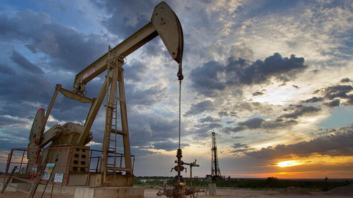 Цены на нефть снижаются. США и страны Азии готовятся распечатать резервы