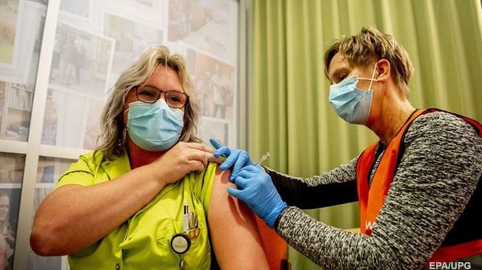 Говорить о бустерной дозе еще преждевременно - Ляшко