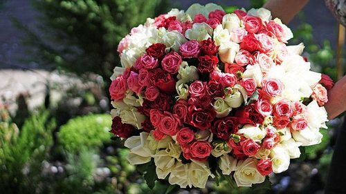 Доставка цветов в Днепре от Royal Flowers: особенности заказа