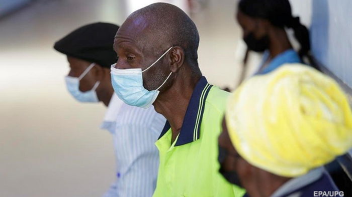 Омикрон: в ЮАР заявили о взрывном росте COVID-заболеваемости