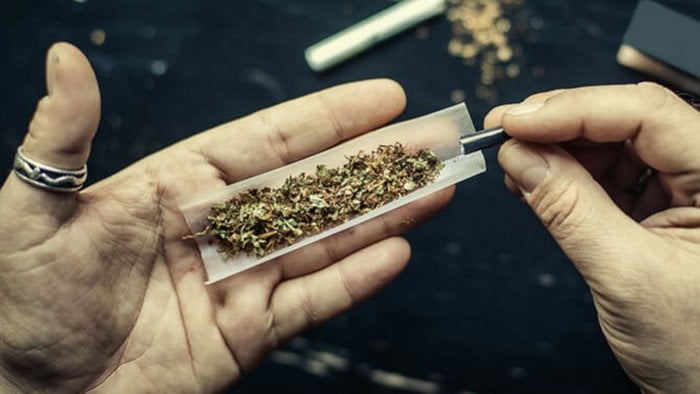 Самокрутки возвращаются из прошлого