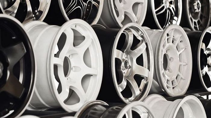 Как правильно хранить автомобильные диски?