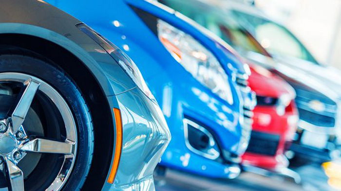 Fitch прогнозирует рост продаж автомобилей: что повлияет на восстановление рынка
