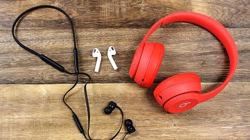 Что нужно учитывать при выборе беспроводных наушников и гарнитуры