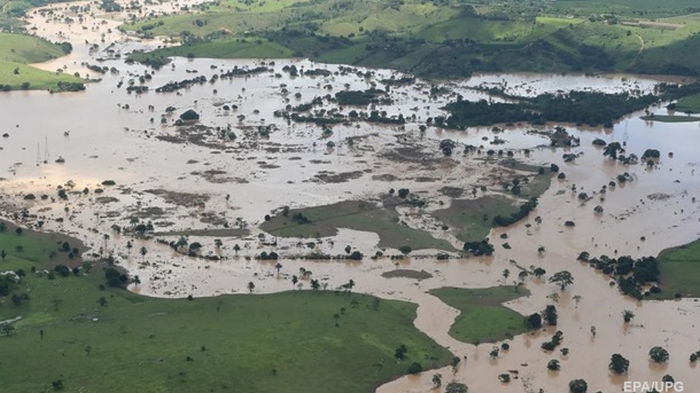 Наводнение в Бразилии: тысячи эвакуированных, есть погибшие