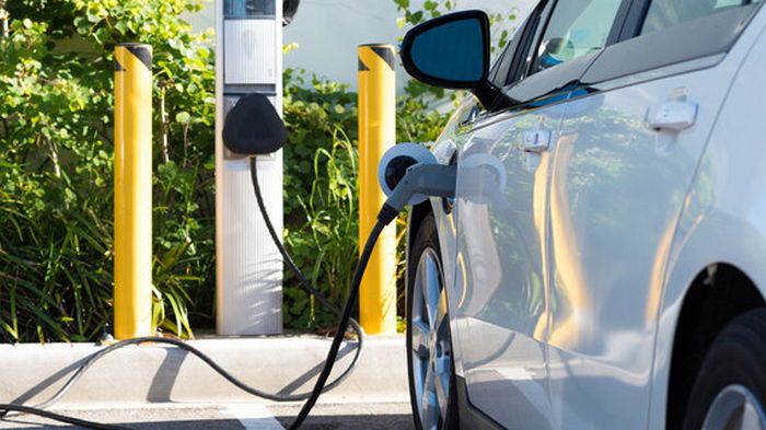 Peugeot откажется от продажи бензиновых автомобилей до 2030 года