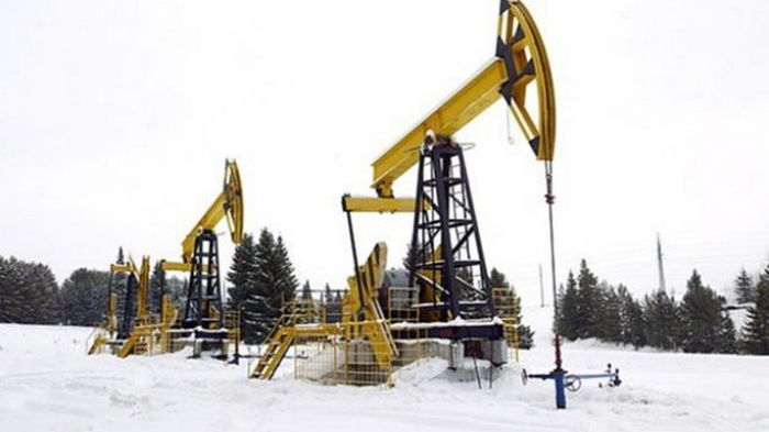 Цены на нефть поднялись с декабрьских минимумов