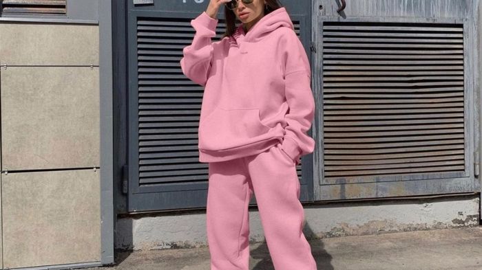 Красивый и теплый костюм большого размера: особенности выбора