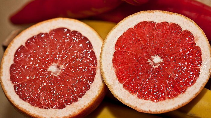 Опасности употребления грейпфрута при коронавирусе