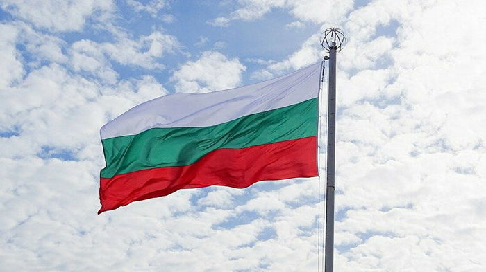 Болгария открылась для туристов из Украины: условия въезда