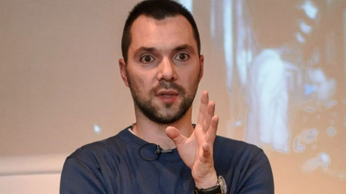 Арестович о воинском учете для украинок: Гендерное равенство