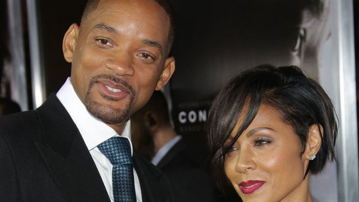 Жена Уилла Смита объяснила причину своей лысины