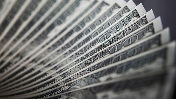 Межбанк закрылся ростом курса доллара