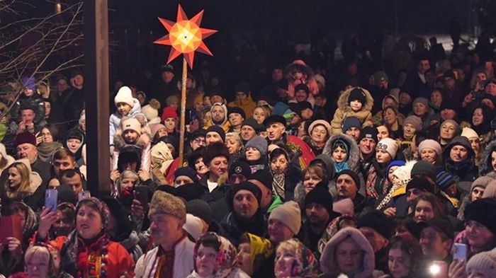 На Прикарпатье установили рекорд колядования (видео)