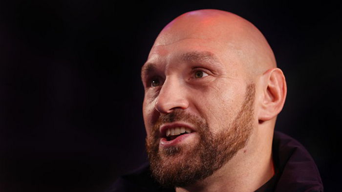 Фьюри назвал боксера, который победит Усика