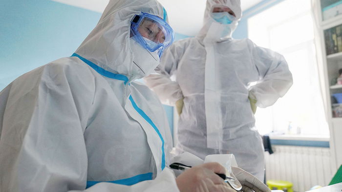 В Украине второй день более 10 тысяч случаев COVID