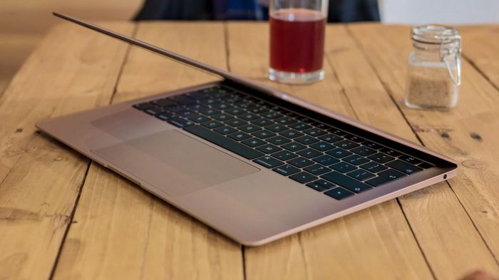 Apple Macbook Air: преимущества и особенности выбора