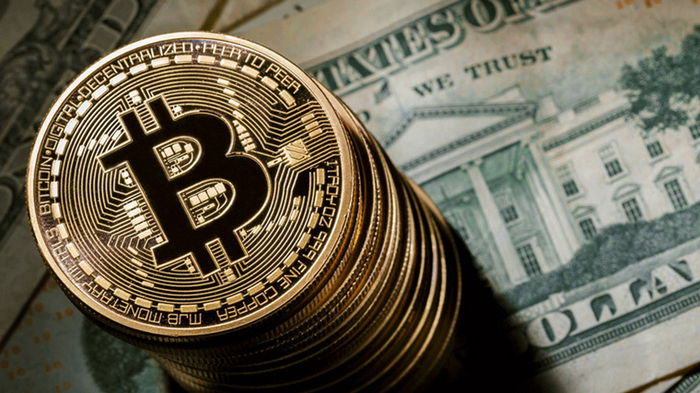 Bitcoin подскочил в цене почти на 10%
