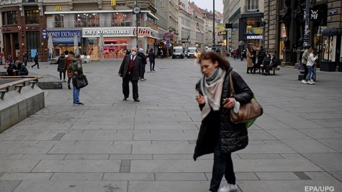 В Австрии вводят обязательную вакцинацию