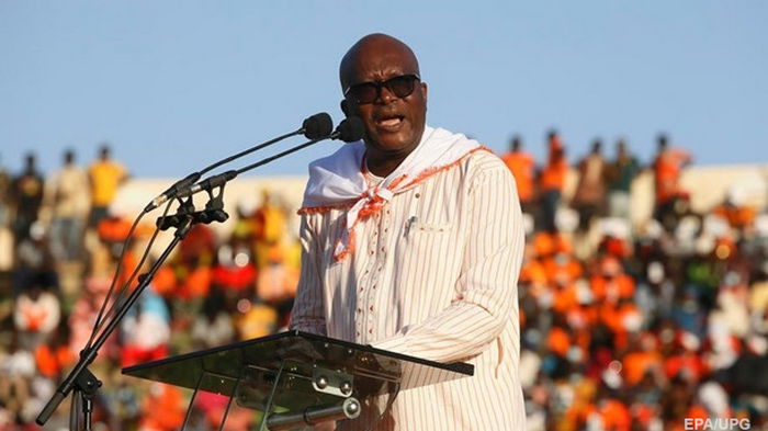 Президент Буркина-Фасо задержан мятежниками – Reuters