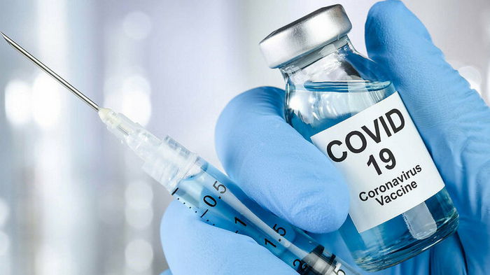 В Pfizer предлагают делать ежегодную COVID-прививку вместо ревакцинаций