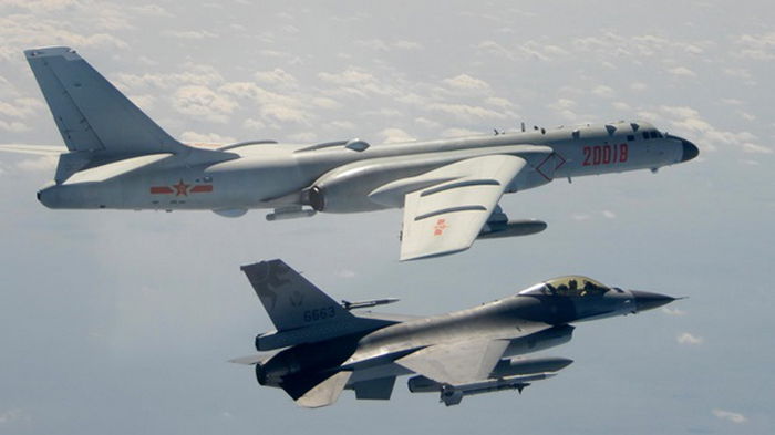 Тайвань заявил о вторжении самолетов Китая в свое воздушное пространство