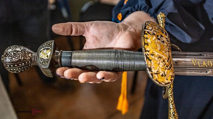 В Украину привезут меч Петра Сагайдачного
