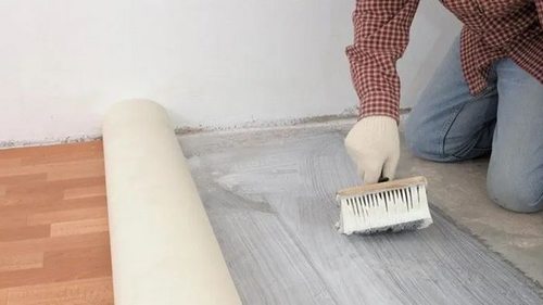 Какой стоит купить клей для линолеума?