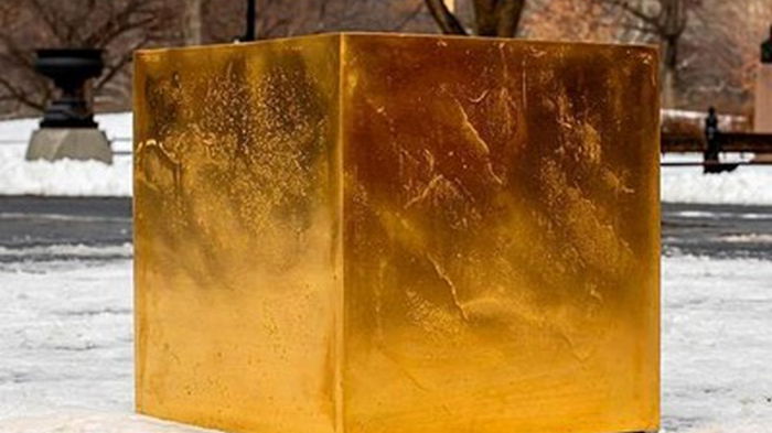 В парке Нью-Йорка появился куб из чистого золота (фото)