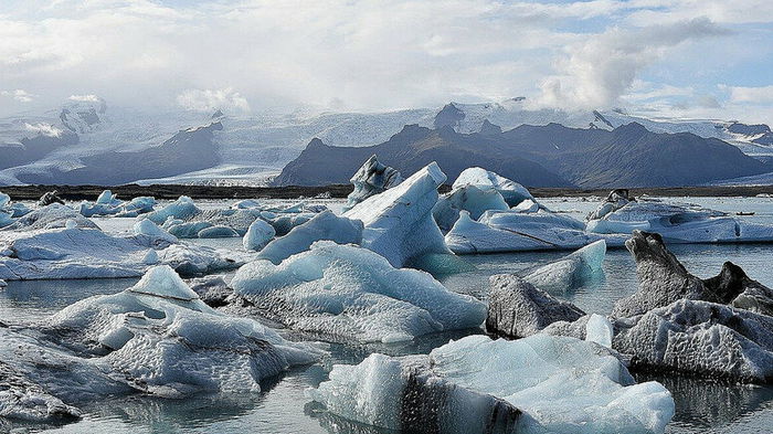 Ледники Гренландии разъедает изнутри: чем это обернется для планеты (видео)