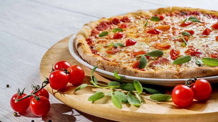 Диетолог перечислила самые опасные виды пиццы