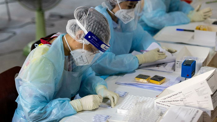 В Украине три дня снижается прирост COVID-19