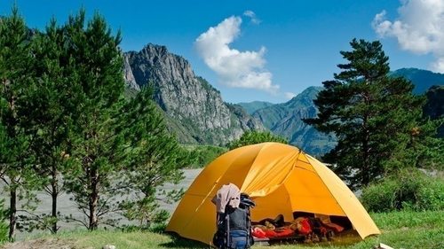 Как правильно выбирать туристические палатки?