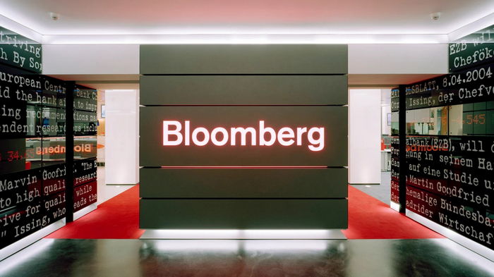 Bloomberg отказался от русского языка