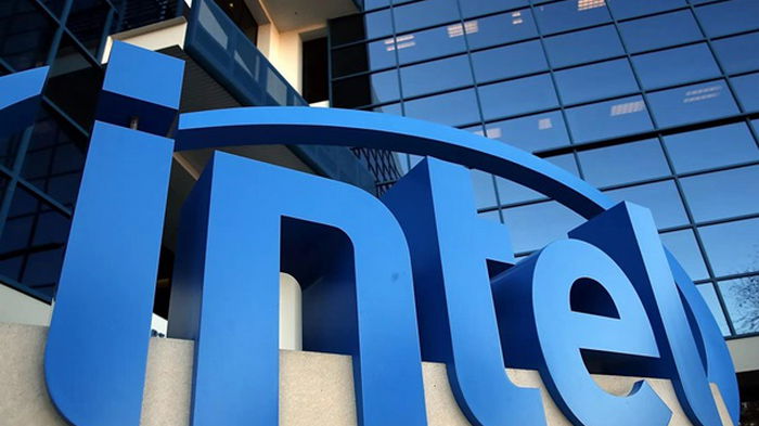 Компания Intel приостанавливает работу в РФ