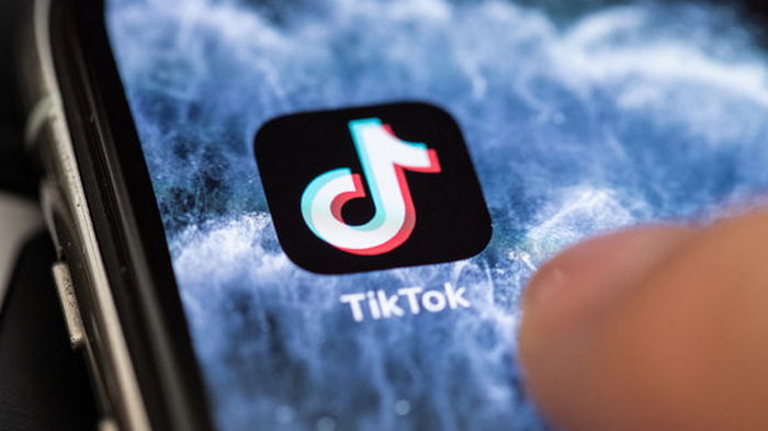 Apple удалил TikTok из App Store для пользователей из России