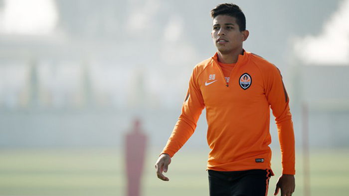 Барселона заинтересовалась защитником Шахтера