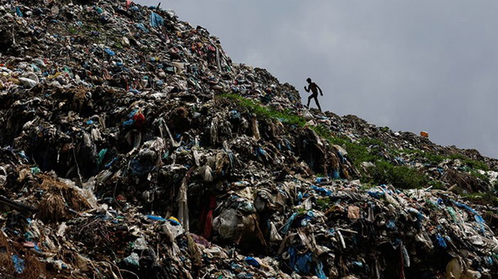 Улицы столицы Непала завалены отходами после протестов